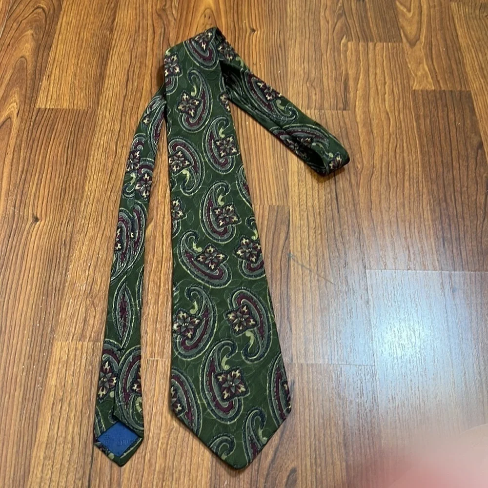 Liberty of London Tie Paisley Green & Burgundy 100% Silk